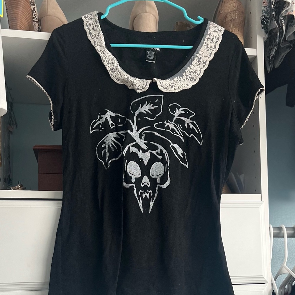Unique hand printed lace pan collar gothic top